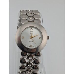 NY&C Watch Women‎ 30mm Silver Case 6.5" Band- New Battery